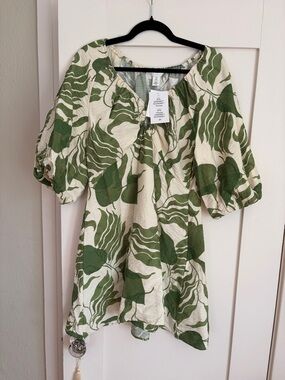 H&M Ivory Short Dress/Tunic with Olive Green Leaf Print